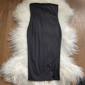 Black strapless stretchy dress